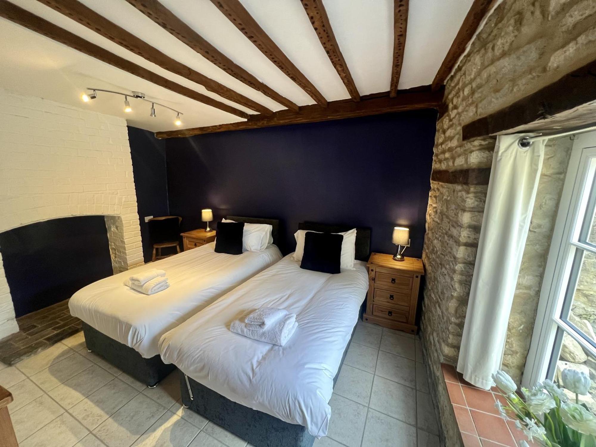 The Old Coach House Villa Witney Buitenkant foto