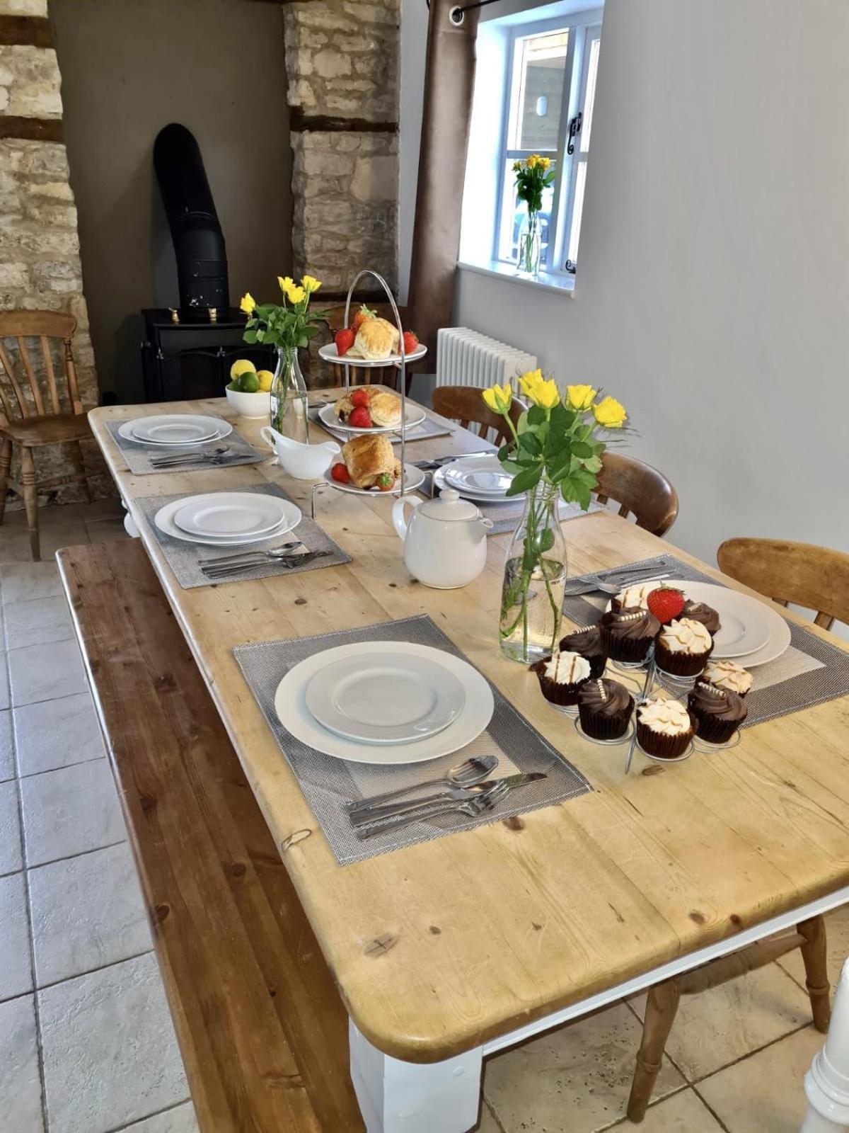 The Old Coach House Villa Witney Buitenkant foto